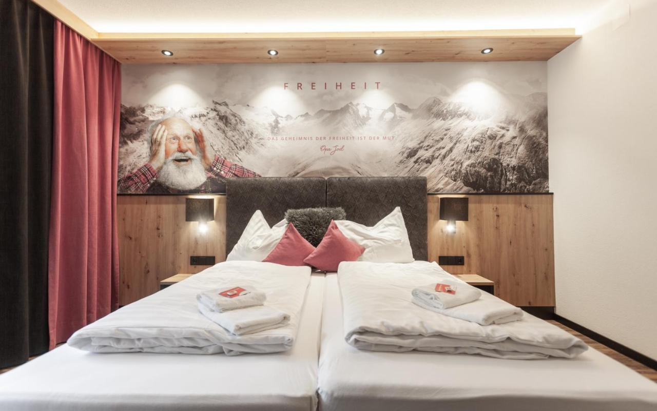 לאנגנפלד First Mountain Hotel Oetztal מראה חיצוני תמונה