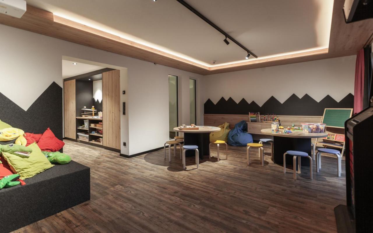 לאנגנפלד First Mountain Hotel Oetztal מראה חיצוני תמונה