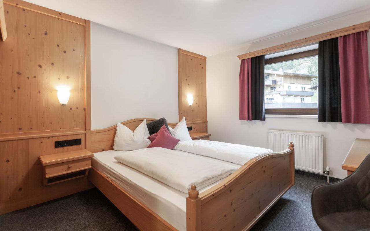 לאנגנפלד First Mountain Hotel Oetztal מראה חיצוני תמונה