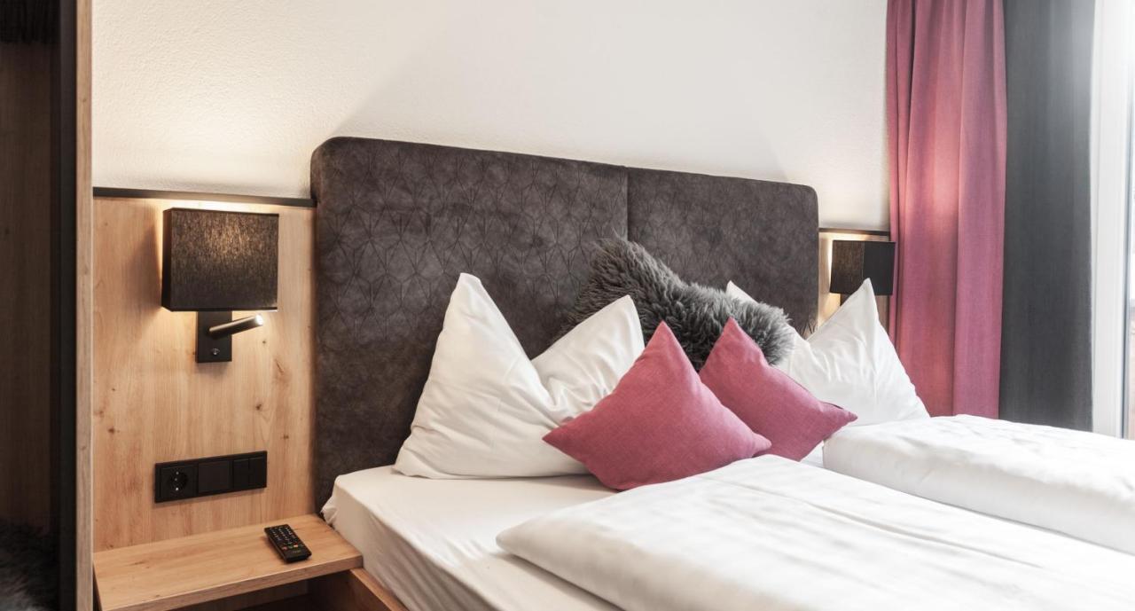 לאנגנפלד First Mountain Hotel Oetztal מראה חיצוני תמונה