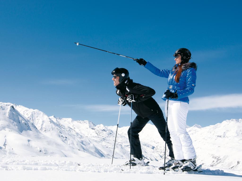 לאנגנפלד First Mountain Hotel Oetztal מראה חיצוני תמונה